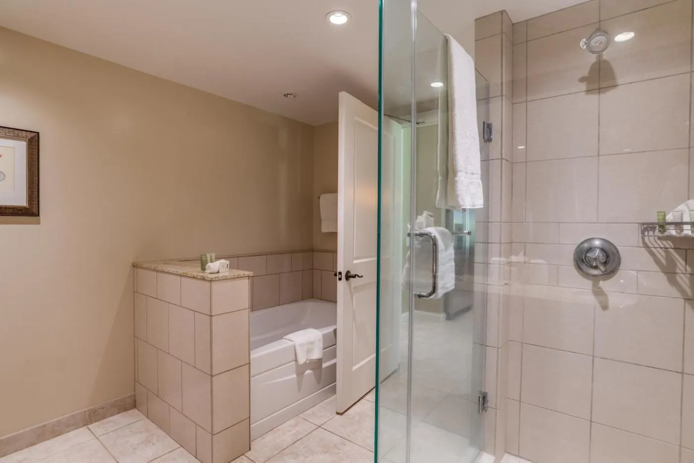Outrigger Honua Kai Resort & Spa - Select Your Unit Lahaina Apartment